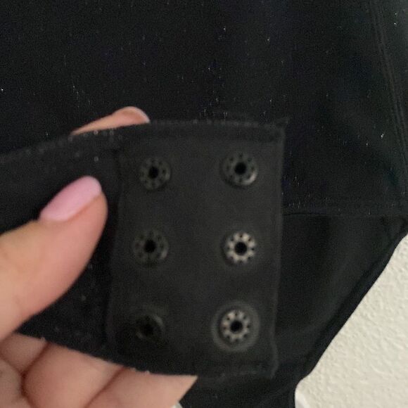 NWT- YITTY- Spotlight shaping Demi cup bodysuit-Shimmered Iconic black- Size Med - Picture 9 of 13